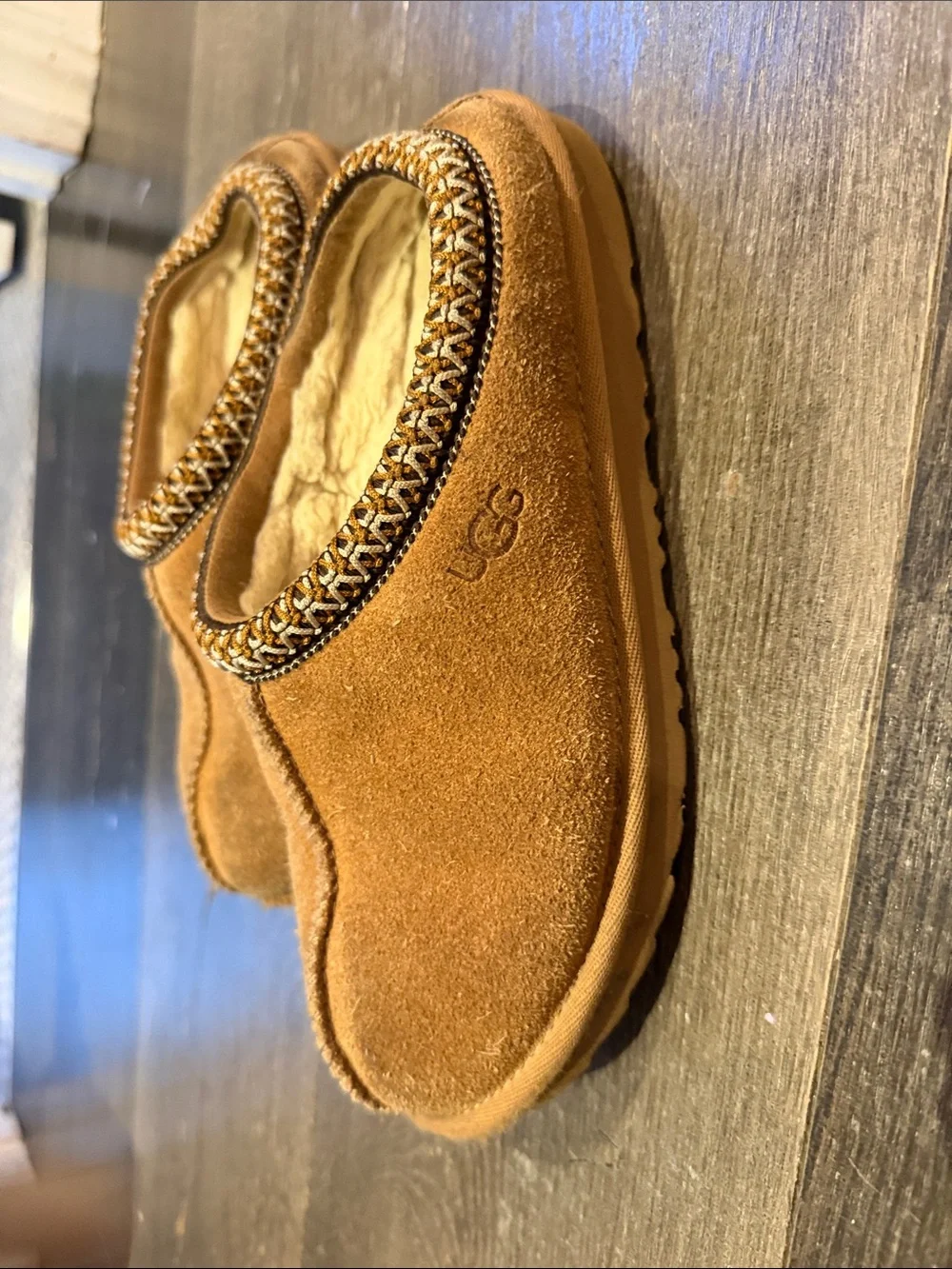 UGG Kids Chestnut Suede Shearling-Lined Slip-On Slippers